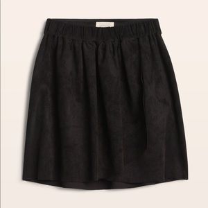 Aritzia Wilfred Vegan Suede Skirt Black Medium